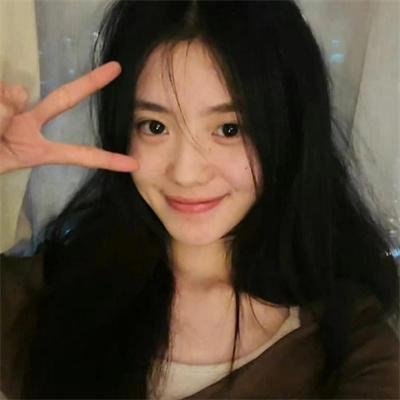 我八岁，镇压万邪